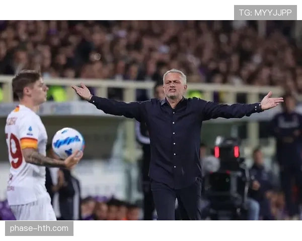 穆里尼奥以卓越领导力打造球队凝聚力助力球队再创佳绩 穆里尼奥以卓越领导力打造球队凝聚力助力球队再创佳绩