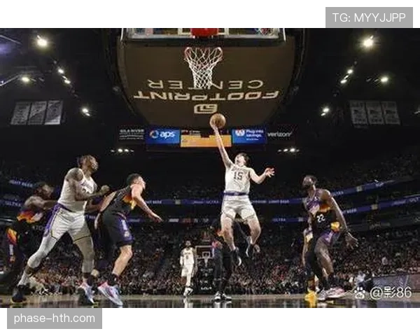 阿瑙托维奇闪耀全场，出色表现助力球队取得关键胜利