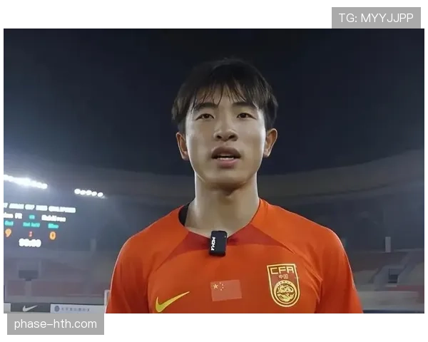 足球新星积分榜发布:年轻才俊闪耀赛场,引发广泛关注 足球新星积分榜发布:年轻才俊闪耀赛场,引发广泛关注