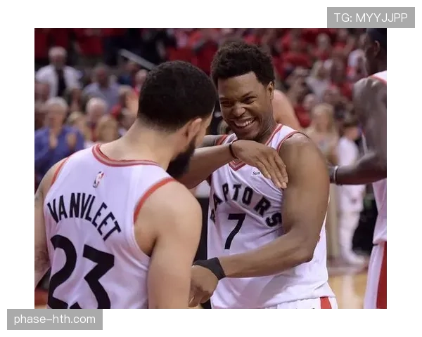 洛瑞挡拆带动猛龙进攻节奏明显优于昔日队友发挥